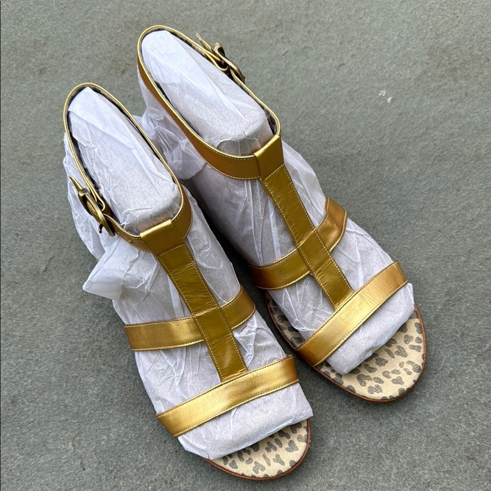 Olivia Rose Tal Gold Flat Women's Sandals Size 11